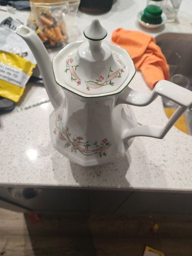 teapot