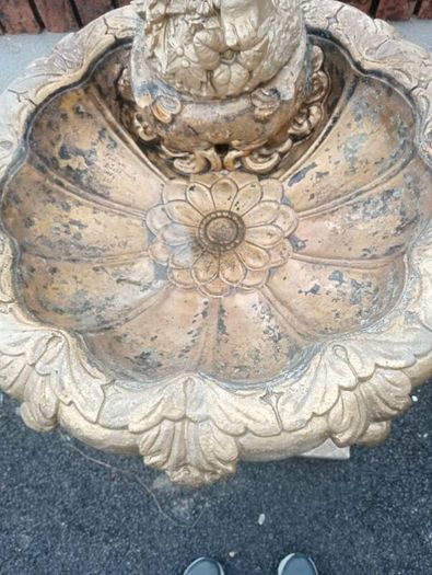 Milo concrete studio garder water fountain