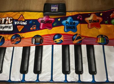 Gigantic keyboard playmat music works perfectly