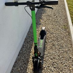 electric scooter