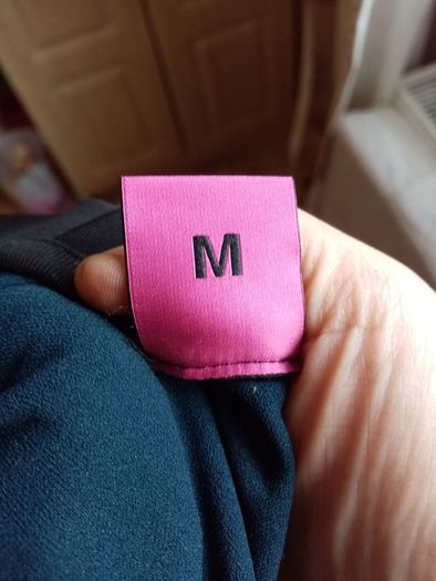 womans dress size M