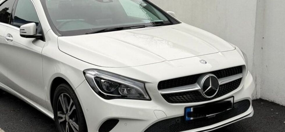 Mercedes-Benz CLA 2017 AMG LINE (Low Mileage)