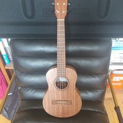 ukuleles