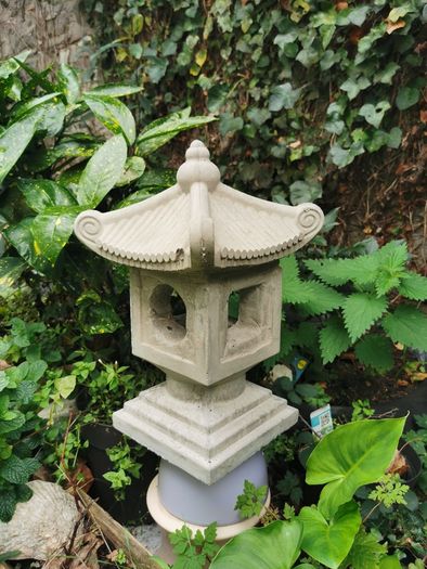 Japanese Garden Lantern -36cm Cast Concrete Pagoda -Handmade Dublin