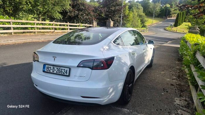2019 Tesla model 3 long range