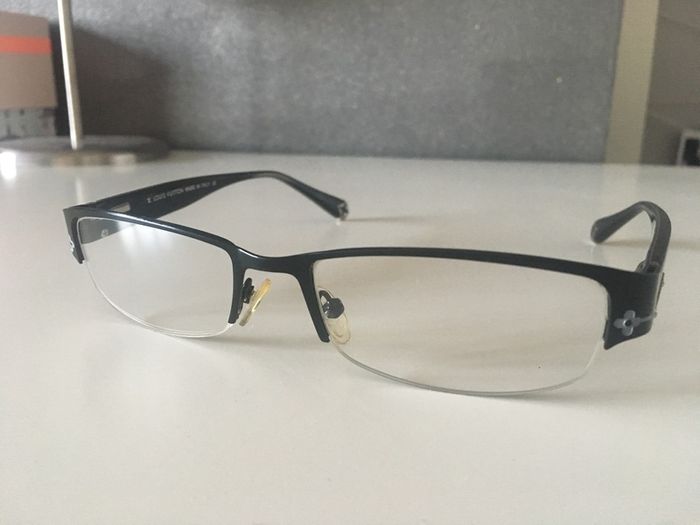 Louis Vuitton Auth optics