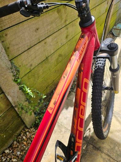 carrera Hellcat mountain bile 20 inch only used 3 times