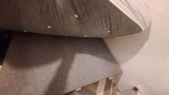Free: King Size Divan Bed (150x200) + 2 Chests of Drawers - Collection Only