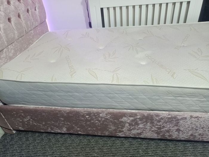 Single bed with mattress