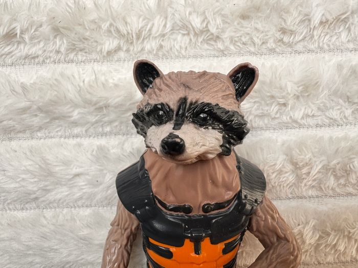 2014 Hasbro Marvel Rocket Racoon Guardians Of The Galaxy Figure Only No Tail approx. 15 cm. Used Please see photos