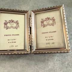 Vintage double photo frame Regal gold-colored 6 x 9 cm.