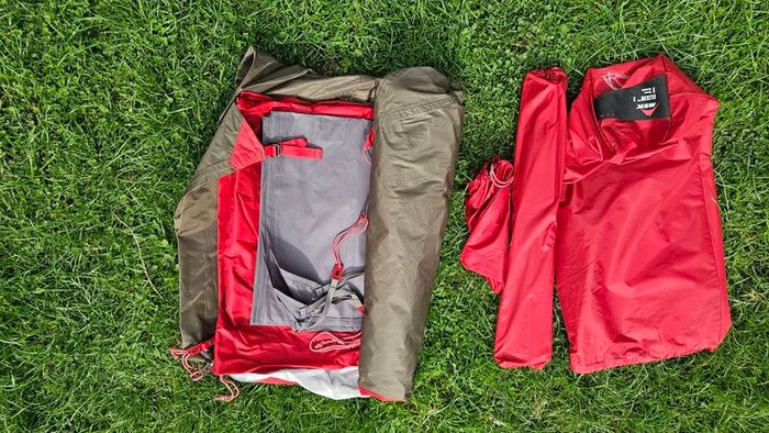 MSR Elixir 1 man lightweight  tent