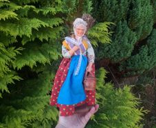Old vintage statue santon postage possible