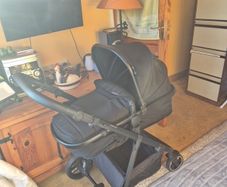 Black Babylo Origin i-Size by Babylo 2-in-1 Travel System. Pram and Rain Cover.