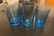 Blue glasses and plates