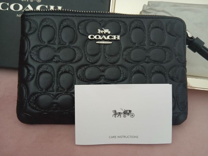 Coach Leather Wristlet Bag. New.