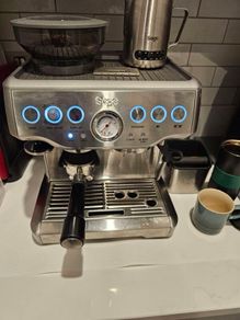 REDUCED Sage Barista Express Coffee Machine Priced to Sell