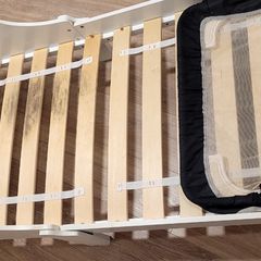 Toddler bed