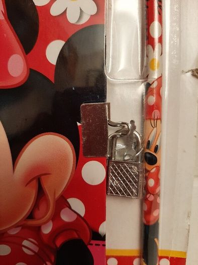 New Minnie mouse diary key and pencil
