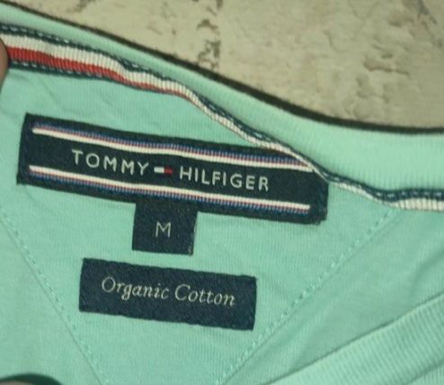 Tommy Hilfiger T-Shirt size M