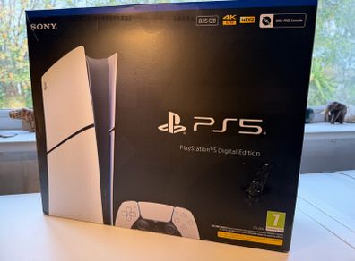 PS5 Slim Digital