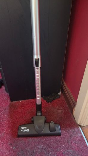 Laminate floor cleaner