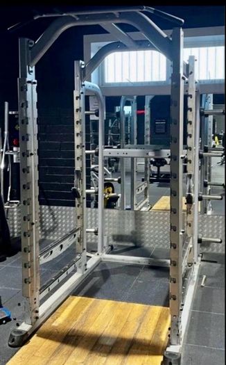 Indigo fitness Olympic power rack walk in cage