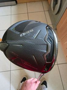Taylormade Qi35 driver (right handed)