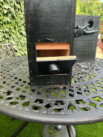 2 Nest Boxes