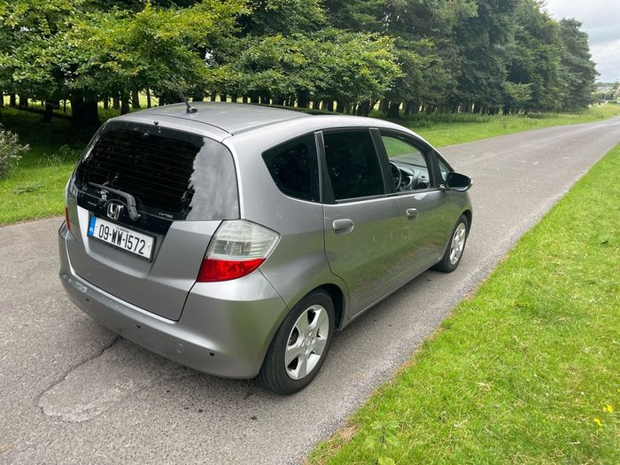 2009 Honda Jazz fresh nct + android auto with camera and sensors