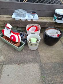 Plant pots