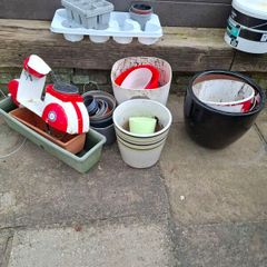 Plant pots