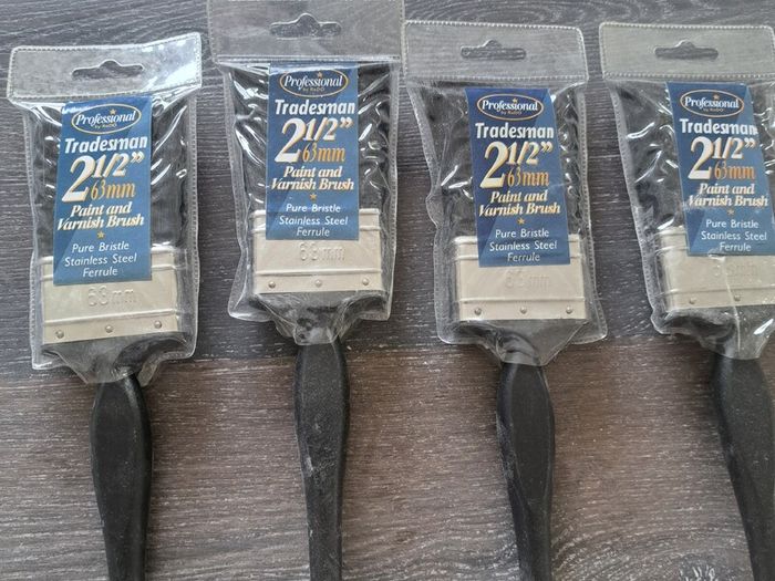 Paint brushes