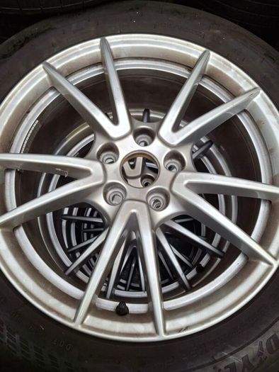 17 Inch alloys