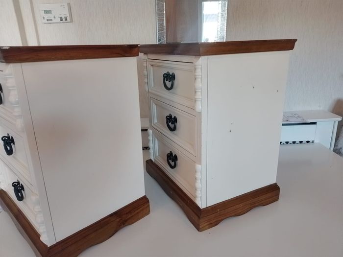 bed side locker