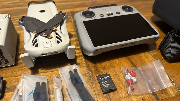 DJI Lito X1 Fly More + DJI Care Refresh + ND filters + 128GB