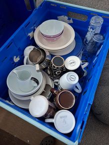 Plates, bowls, mugs etc