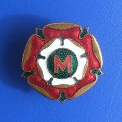 MARY ROSE HOUSEWIVES LEAGUE (WW2 Home Front) - a very scarce WW2 period club membership badge issued by the Daily Sketch newspaper (c.1940)