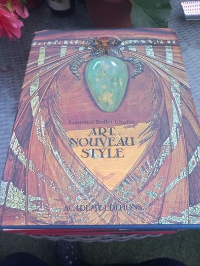 Art Noveau books x 8, D18
