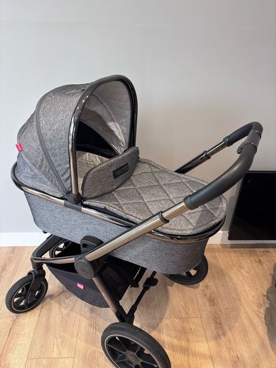 Venicci Tinum Travel System