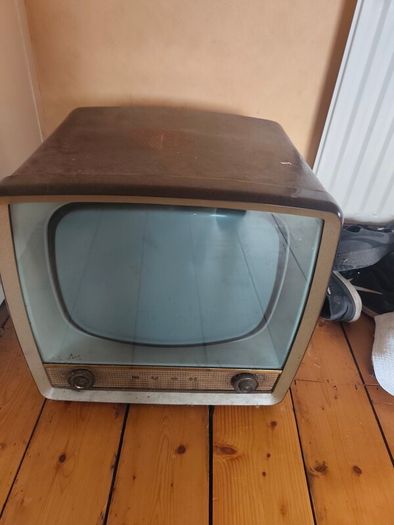 Antique TV