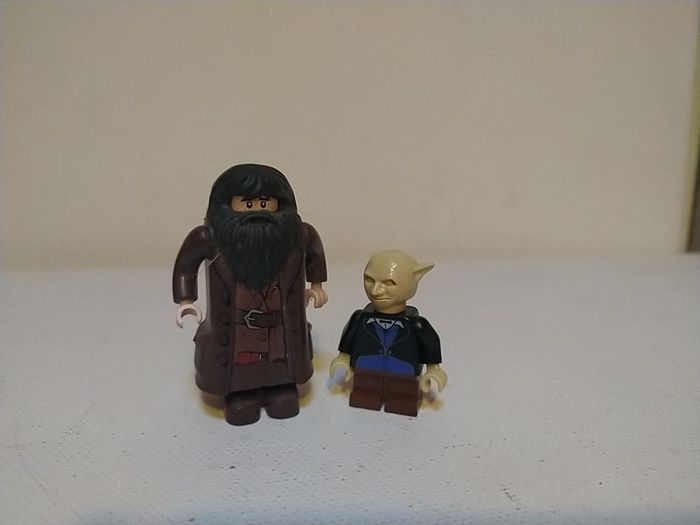 Lego Harry Potter Hagrid and Goblin Mini figures