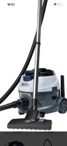 Nilfisk VP100 Vacuum Cleaner
