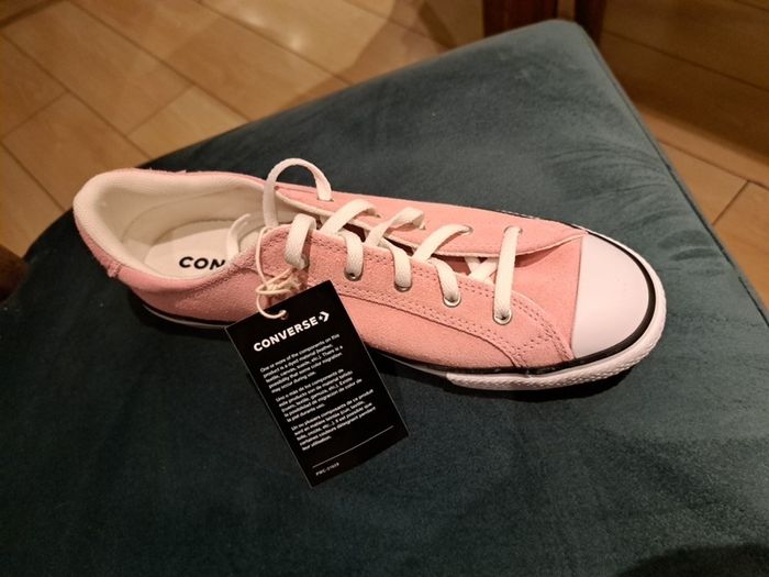 Converse pink suede trainers