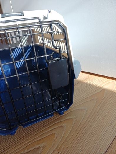 Cat carrier
