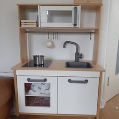 play kitchen