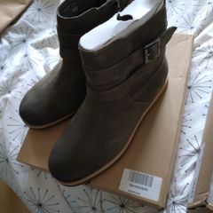 UGG josephene ankle boot, size UK4