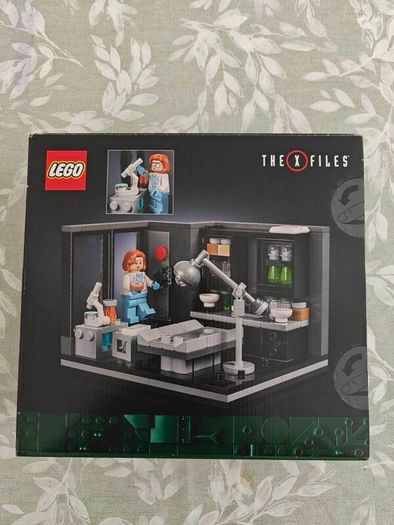 Lego Ideas The X-files Scully's lab 40896