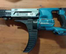 Makita LXT DFR550Z Auto Feed Screwdriver