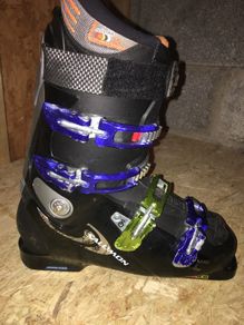 SALOMON sensifit ski boots (MENS 9)